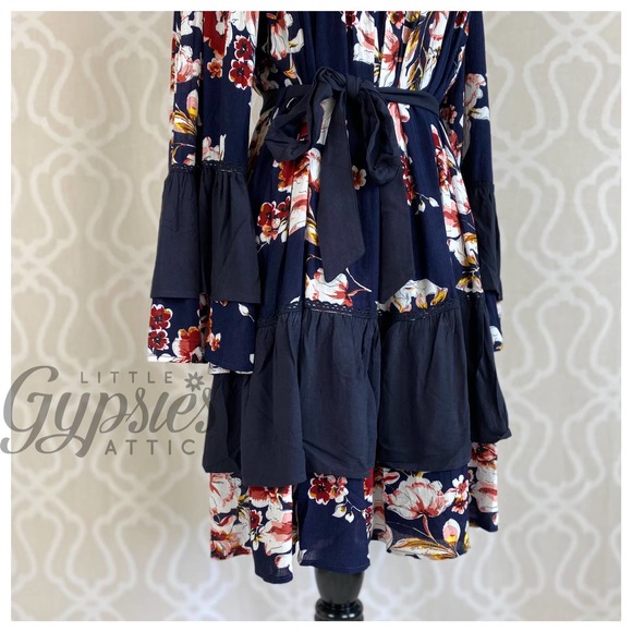 POL Floral Swing and Bell Sleeve Dress - Picture 8 of 13
